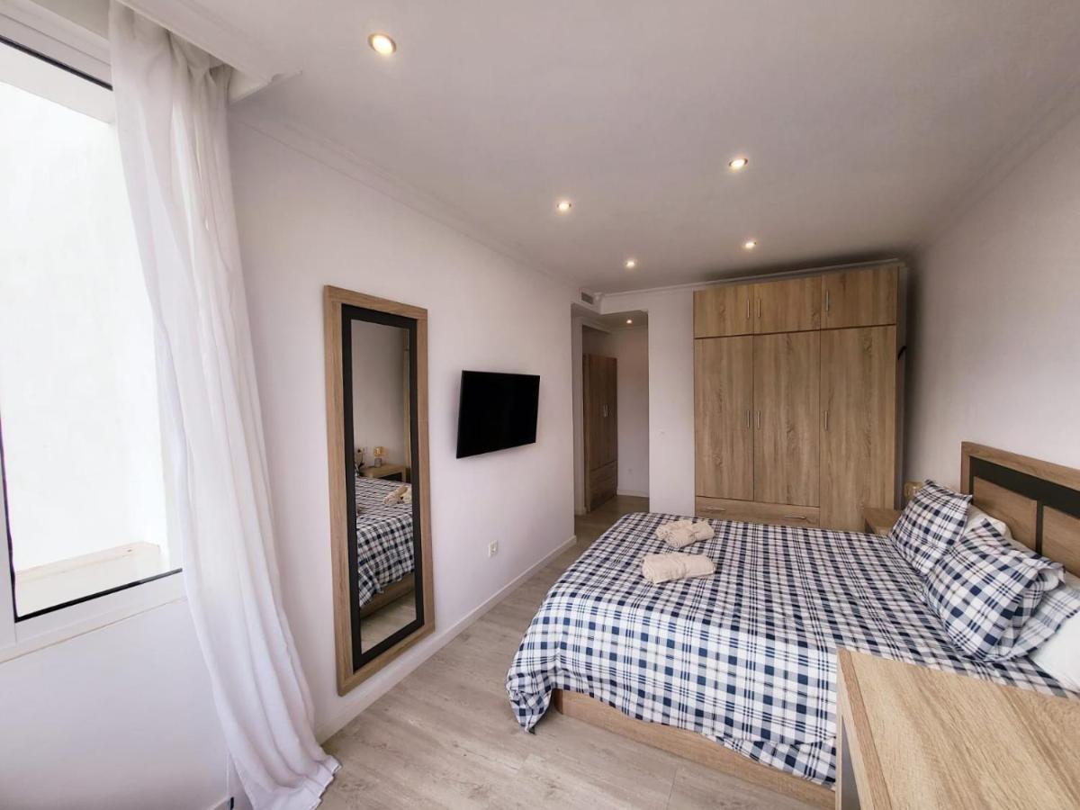 Stylish 3 Bedroom Penthouse In Marbella Centre With Large Pool Close To The Beach 외부 사진